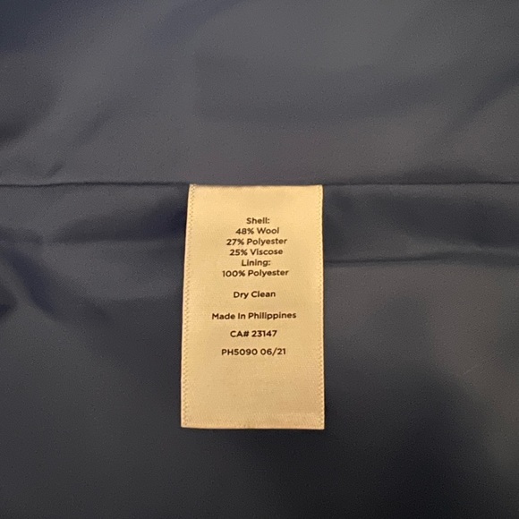 Talbots wool blend blazer jacket in cobalt blue color, size 4. - Picture 5 of 7